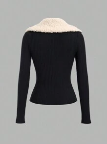 SHEIN Unity 女式毛领拼接 V 领长袖修身 T 恤，适合日常休闲穿着，图案 T 恤女式春季上衣 - 黑色 - 查看 2