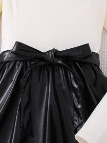 SHEIN Leap Crew Contrast Color PU Leather Belt Classic Versatile Fashion Dress For Teen Girls, Bow Dress, Fluffy Dress, Fashionable Dress, Teen Dresses, Teen Clothes, Girls Black Dress, Leather - Black and White - View 4