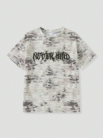 Oversized Camo & Punk Letter Graphic T-Shirt For Tween Girls, Casual Short Sleeve Top. The Combination Of Camouflage And Punk Elements Gives This T-Shirt A Cool And Stylish Vibe. The Loose Fit Design Makes The T-Shirt More Comfortable To Wear For The Child.