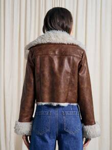 AiiRZ Veste de moto coupée en fausse peau de mouton, doublée de sherpa d'hiver. Veste de moto d'extérieur avec boucle sur le côté, une pièce de mode chaude et dans un style d'aviateur pour l'automne