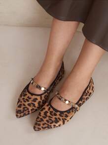 CUCCOO CURVES Plus Wide-Width White Buckle Flat Shoes, Fashionable For All Seasons For Christmas And New Year Holiday Vibe Fall And Winter