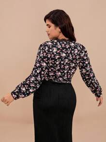 SHEIN VCAY Plus Size Floral Print Lace Patchwork Fitted T-Shirt, Suitable For Vacation - Multicolor - View 2