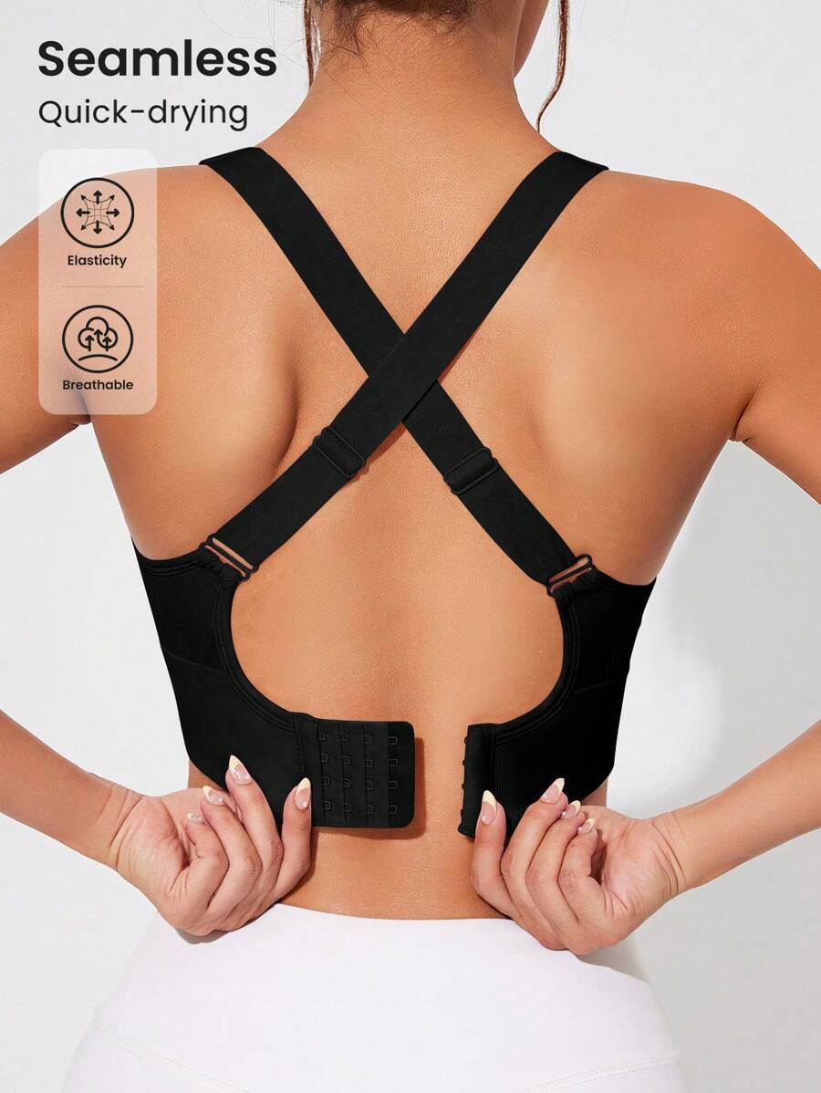 Easithlete Women Sports Bra/Seamless/Clip/Straps - Black - View 1