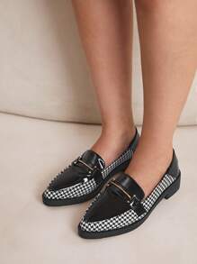 CUCCOO CURVES Wide Fit Wedge Thick Sole Shoes Flat Pointed Toe Solid Black Deep Cut Lace Up British Style Flats, Women - Black - View 10