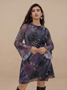 SHEIN VCAY Plus Size Round Neck Long Sleeve Simple Casual Vacation Backless Bodycon Dress Valentine's Day Outfits Romantic