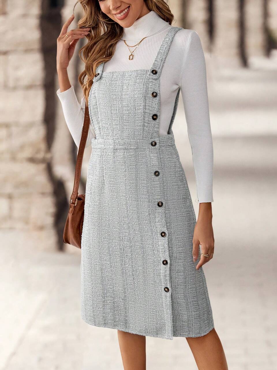 Damen lässiges kariertes Latzkleid mit verstellbarem Träger und Knopfleiste, vielseitig einsetzbar für Herbst/Winter