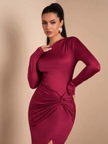 SHEIN BAE Women's Burgundy Asymmetric Shoulder Long Sleeve Twist Waist High Slit Bodycon Dress, Suitable For Holiday Dresses, Christmas Outfits, Christmas Party Dresses, Romantic Dates, Gatherings, Formal Events, Night Out, Bridesmaid Mini Dress - Red - View 3
