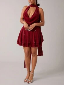 SHEIN SXY Vestido mini sexy y minimalista en color borgoña de Angola con flecos extra largos, cuello profundo drapeado y espalda descubierta, adecuado para fiestas, citas, reuniones y cumpleaños