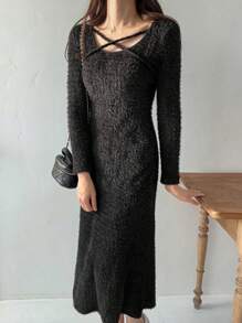 FRIFUL Women's Solid Color Long Sleeve Simple Mid-Length Fitted Dress, Casual Daily Wear