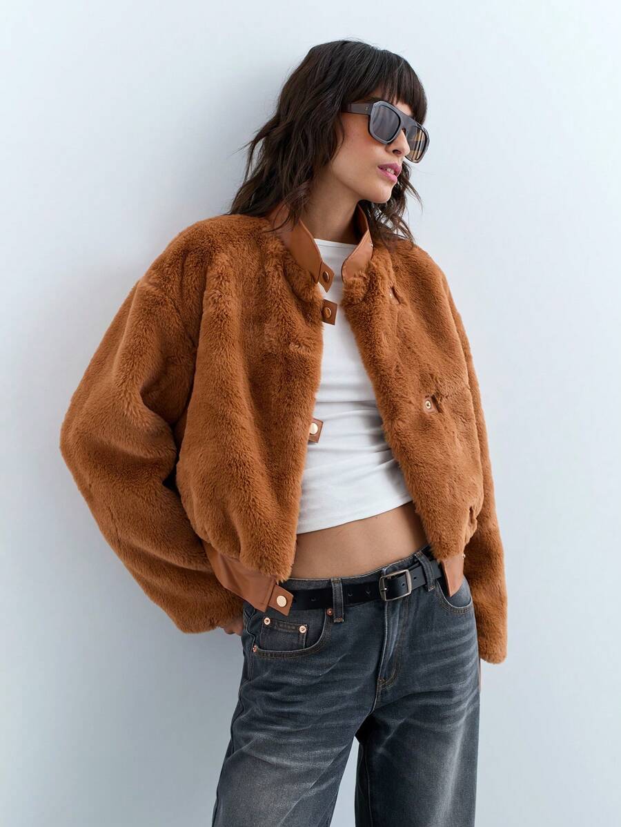 Maija Chaqueta corta y esponjosa para mujer con tacto suave y cálido, abrigo - Marrón - Ver 1