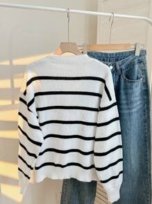 SHEIN Teen Girl Casual College/Black And White Striped Pattern Off-Shoulder V-Neck Sweater,In Fall/Winter - Black and White - View 2