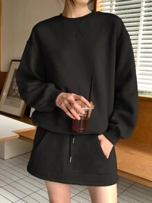 INAWLY 女士纯色圆领长袖运动衫和抽绳腰短裤两件套休闲套装，秋季服装 - 黑色 - 查看 6