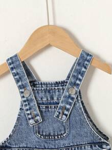 SHEIN Baby Girl Casual Versatile Comfy Washed Soft Vacations Shorts Overalls With Butterfly Embroidery, Elastic-Free, Lightweight Spring & Autumn - Medium Wash - View 4