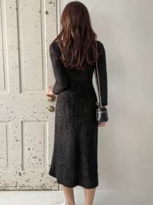 FRIFUL Women's Solid Color Long Sleeve Simple Mid-Length Fitted Dress, Casual Daily Wear