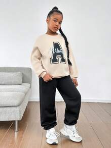 SHEIN Bộ 2 món áo nỉ dài tay in chữ và quần jogger cho bé gái tuổi mới lớn, thể thao & thường ngày - Màu Khaki - Xem 6