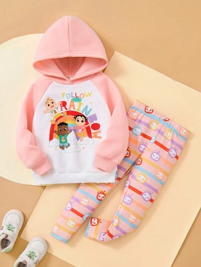 CoComelon X SHEIN 2 件套年轻女孩彩色彩虹朋友卡通印花撞色连帽运动衫和条纹印花打底裤，秋冬