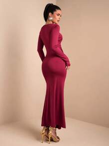 SHEIN BAE Women's Burgundy Asymmetric Shoulder Long Sleeve Twist Waist High Slit Bodycon Dress, Suitable For Holiday Dresses, Christmas Outfits, Christmas Party Dresses, Romantic Dates, Gatherings, Formal Events, Night Out, Bridesmaid Mini Dress - Red - View 2
