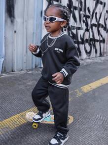 SHEIN 2pcs/Set Young Boy Outfit,Autumn Back-To-School Career Day Round Neck Top,Sweatpants,Color-Block Stripes,Printed Letter,Elastic Waistband Comfortable - Black - View 4