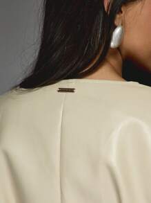 MISSGUIDED Sleek Fitted Faux Leather Button Up Blazer Professional Office Wear Fall Winter Statement Piece Modern Fashion Evening Outerwear Sophisticated Design - Apricot - View 7