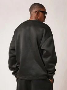 SUMWON Oversized Classic Crew Neck Sweatshirt Winter Sporty Streetwear Athleisure Basic Essential Pullover With Small Metal Logo Relaxed Fit College Campus Style - Black - View 3