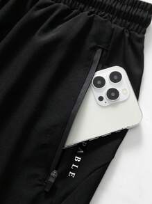 Manfinity Sport Corelite Quần short tập thể dục hàng ngày in chữ Boyfriend Style dành cho nam có dây rút ở eo - màu đen - Xem 3