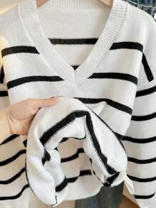 SHEIN Teen Girl Casual College/Black And White Striped Pattern Off-Shoulder V-Neck Sweater,In Fall/Winter - Black and White - View 8