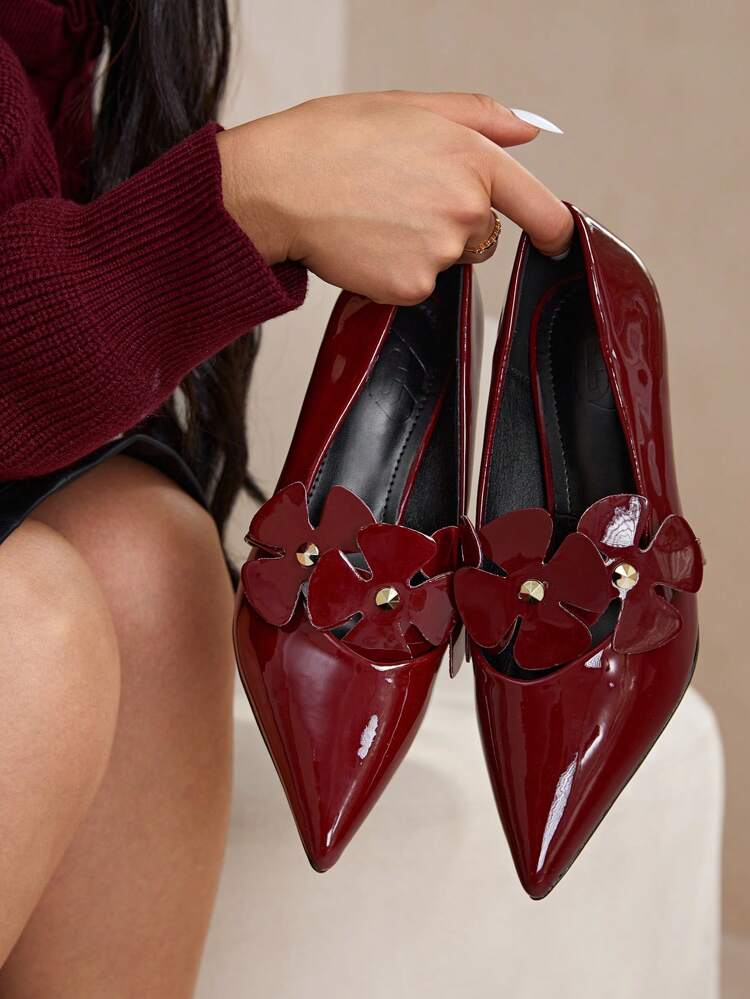 CUCCOO CURVES Women's Plus Size Elegant Pointed Toe Chunky Heel PU Leather Flower Applique High Heels, Wine Red, Formal Dress/Work Wear