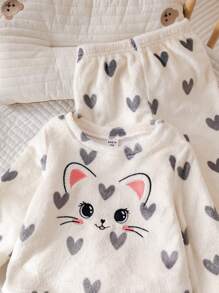 SHEIN 2 件装女婴心形和猫咪图案柔软羊毛圆领长袖上衣和裤子睡衣套装，秋冬季舒适家居服 - 白色 - 查看 5