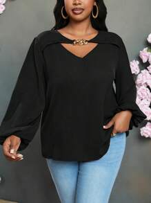 Slaydiva Women Elegant Commuting & Casual Loose Solid Black Hollow V-Neck Metal Decor Lantern Sleeve Blouse, Lightweight Woven Fabric, Plus Size Regular Shirt, Spring & Autumn