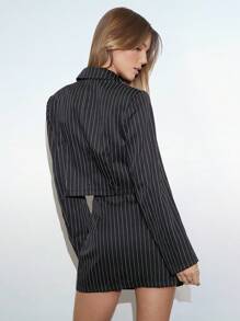 TRNVIE 秋冬职场女士美人鱼风格黑色条纹印花抽绳短款开衫外套 & 黑色条纹A字西装裙两件套 - 黑色 - 查看 5