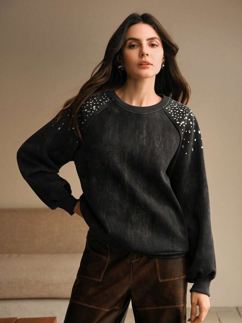 Women's Stylish Oversized Rhinestone Detail Washed Pullover Sweatshirt Fall
