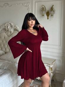 Flirla Plus Size V Neck Ribbed Flare Sleeve Dress Burgundy Color Women Outfit - Burgundy - View 3