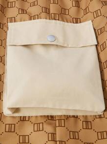 青少年男童休闲印花拼布连帽夹克和抽绳裤两件套，适合秋冬季日常穿着