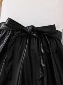 SHEIN Leap Crew Contrast Color PU Leather Belt Classic Versatile Fashion Dress For Teen Girls, Bow Dress, Fluffy Dress, Fashionable Dress, Teen Dresses, Teen Clothes, Girls Black Dress, Leather - Black and White - View 7