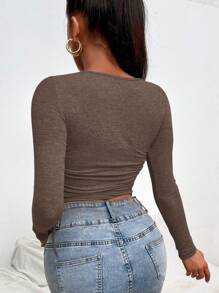 RueChic Damen einfarbiges, rundhalsiges Langarm-Lässig-T-Shirt mit Raffzug an der Seite, Rippstrick, für den Herbst - Mokka-Braun - Übersicht 2