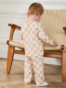 Baby Boy 2 Pieces Set, Ribbed Fabric Top & Checkerboard Pattern Bottoms Outfit, Fashionable For Indoor Or Autumn/Winter Base Layer Wear