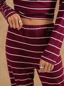 Forever 21 Pantalones holgados de punto de pierna ancha tipo palazzo en color vino tinto, de rayas anchas estampadas, efecto estilizador, versátiles, para uso casual en el hogar, nuevos para otoño/invierno - Burdeos - Ver 5