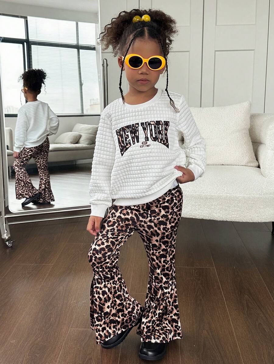 Conjunto de 2 piezas para niña con estampado de leopardo: sudadera holgada con gráfico "NEW YORK" y pantalones de punto acampanados con estampado de leopardo, ideal para otoño e invierno, perfecto para uso casual, diario, escuela, universidad, fiestas, acolchado, abrigado - Multicolor - Ver 1