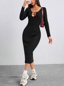 SHEIN Unity Vestido de Tricô Slim Casual de Manga Longa com Recorte Vazado de Cor Sólida, para Outono e Inverno - Preto - Visão 3