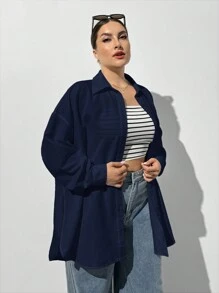 SHEIN Essnce Camisa básica de manga larga con botones, de color azul oscuro, de corte holgado y casual para mujer de talla grande, blusa de mujer, blusas oversize, estilo old money, blusas de trabajo para mujer, ropa de otoño, camisa con abertura lateral alta, camisa básica de manga larga blanca, para homecoming, atuendos de mujer para el aeropuerto - Azul Marino - Ver 4