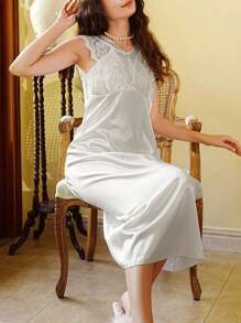 Côtesoire Women's French Romantic Lace Patchwork Long Nightgown