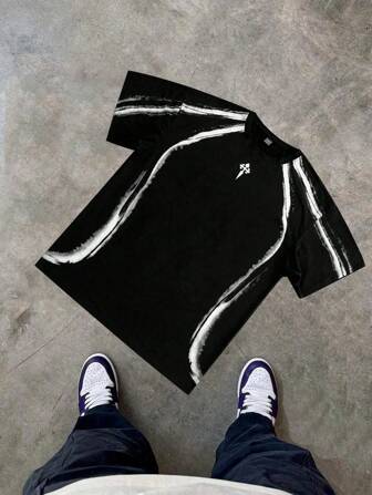 Manfinity Streetrush Herren Rundhals Kurzarm gestreiftes Modeshirt, Streetwear, Geschenk für den Partner