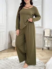 SHEIN Conjunto de Pijama com Top de Manga Longa Assimétrico com Decote em V e Cruzado e Calça de Moletom, Roupas Confortáveis, Roupas de Outono e Inverno, Tamanhos Grandes - Verde Militar - Visão 4