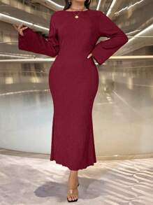 Celure Autumn/Winter New Fashionable Solid Color Slim Fit Mermaid Dress With Round Neck And Flare Sleeves For New Year Clothes Maxi Women Outfit
