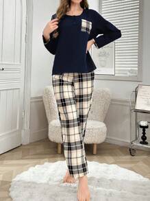 CoupledUp Dames pyjamaset met contrasterende kleuren en geruite print en lange mouwen