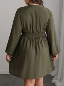 SHEIN LUNE Plus Size Women's Spring & Autumn Solid Color Casual Vacation To Work V-Neck Decorative Button Waist A-Line Embroidered Short Dress - Army Green - View 2