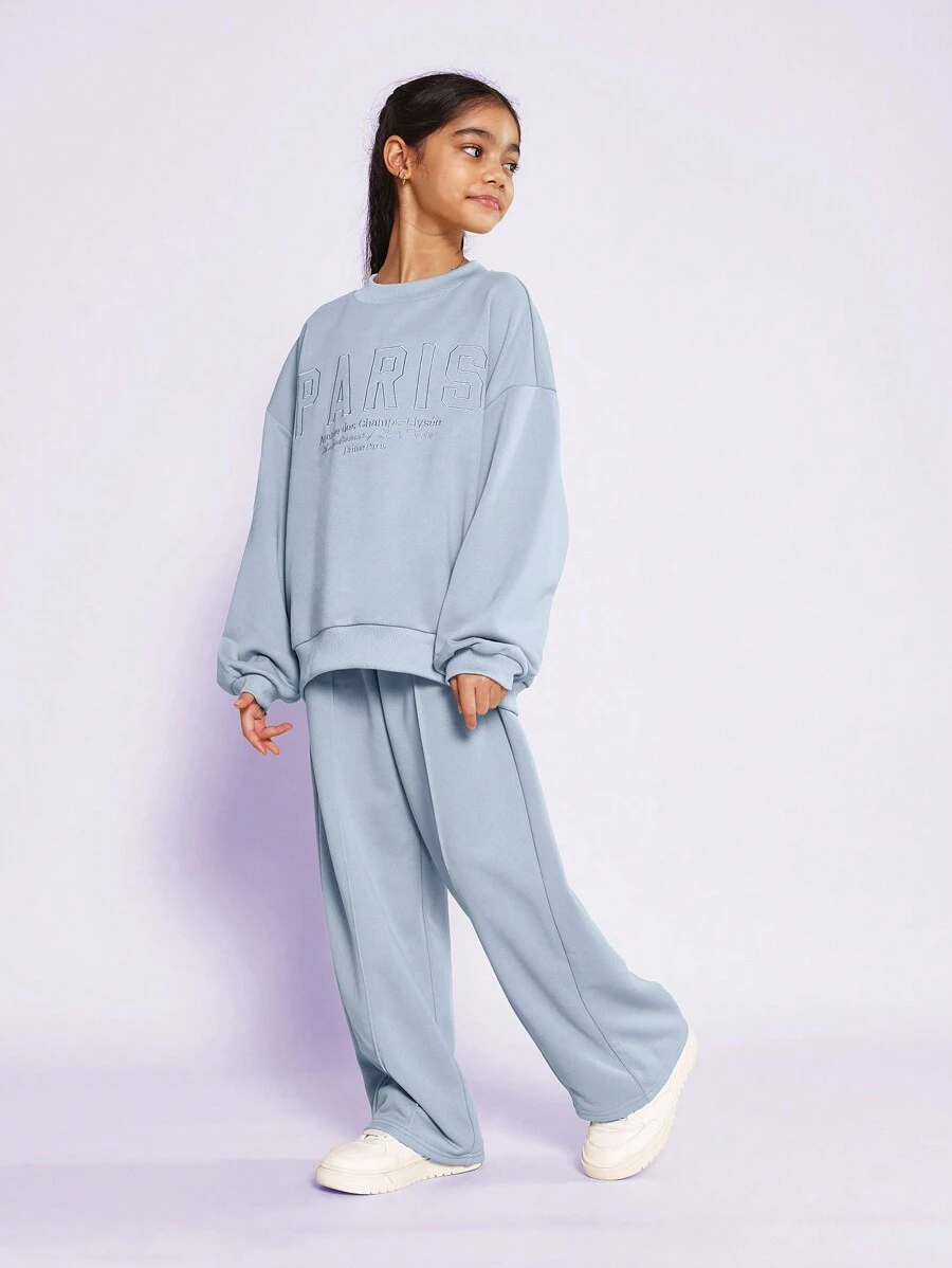 SUMWON Bộ 2 món áo nỉ cổ tròn oversize có thêu và quần ống rộng cho bé gái tuổi mới lớn Everyday Play - Màu xanh lam - Xem 1