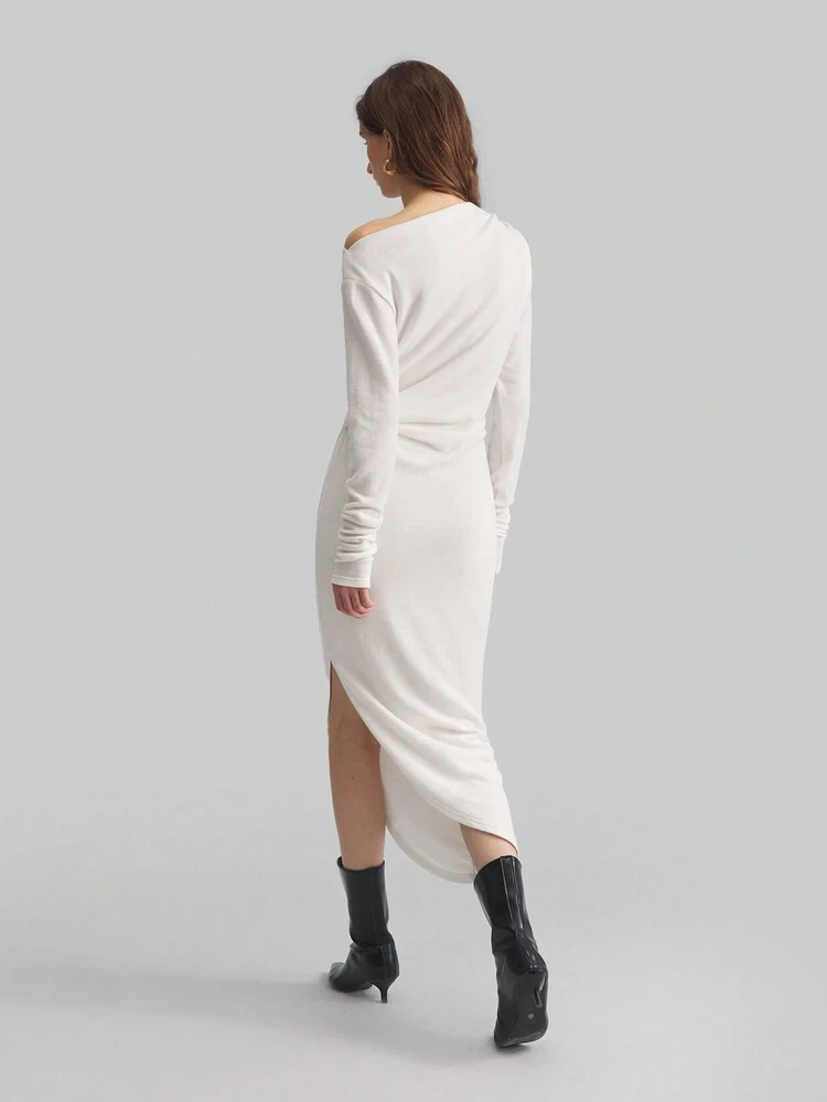 Elegant Asymmetrical Neckline Slim Fit Minimalist Off-White Dress For Autumn Dinner Date,Stylish Details Spring/Summer Niche New Year's Party Item