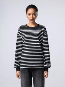 SHEIN EZwear Women Crew Neck Long Sleeve Striped Minimalist Top, Casual And Everyday Wear - Black and White - View 3