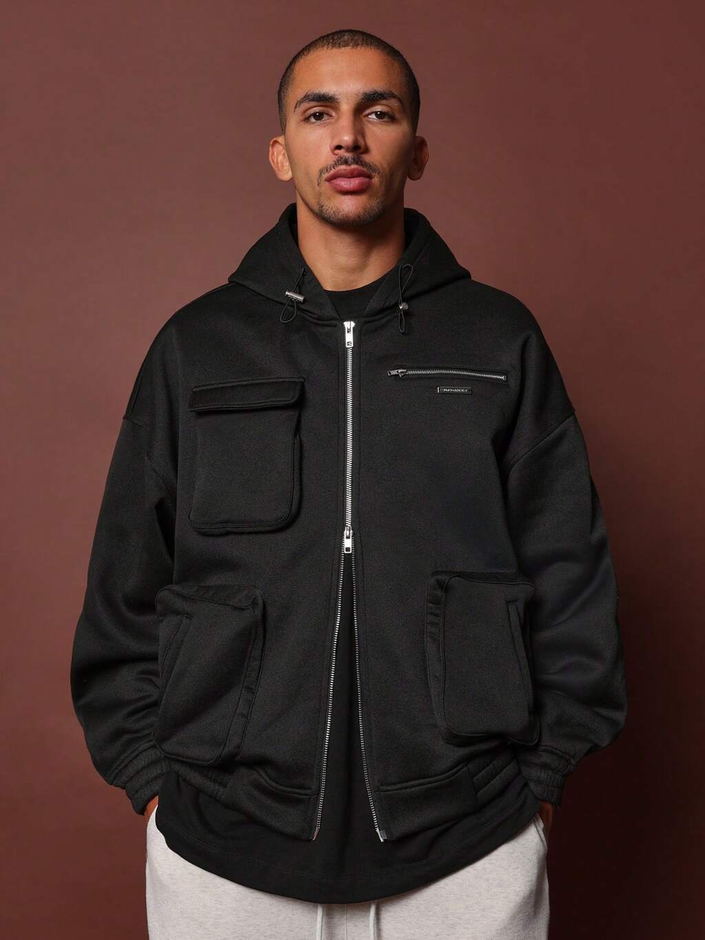 Oversized Utility Bluza z kapturem i kieszeniami cargo